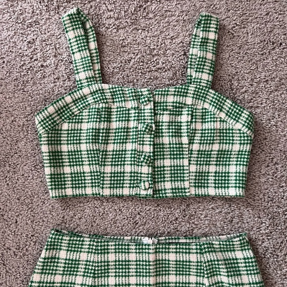 NWOT Green and White Plaid Crop Top and Skort Set Size 6 - Picture 3 of 10